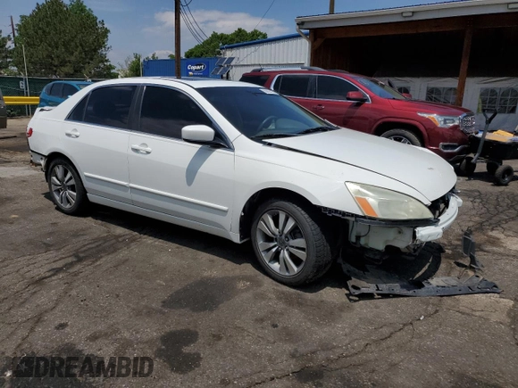 2003 Honda Accord EX z VIN 1HGCM66553A034197, wystawiony jako Copart lot #59805425 z przebiegiem 238 447 mil mil oraz Nie do naprawy • Non repairable. Historia ofert i sprzedaży dostępna na DreamBid. Obrazek 4.