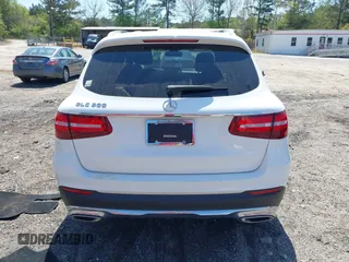 2019 Mercedes-Benz GLC 300 z VIN WDC0G4JB8KF594043, wystawiony jako IAAI lot #41999378 z przebiegiem 65 273 mil mil oraz . Historia ofert i sprzedaży dostępna na DreamBid. Obrazek 17.