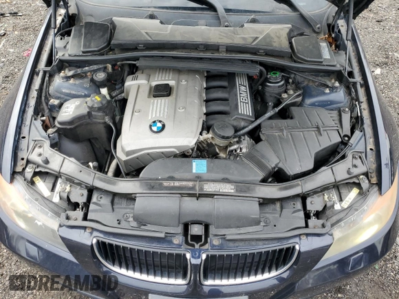2006 BMW 3 Series 325xi with VIN WBAVT13556KW22517, listed as a Copart auction lot 43342125 with 113,636 mi miles and Salvage title. Bid and sale history available at DreamBid. Image 11.