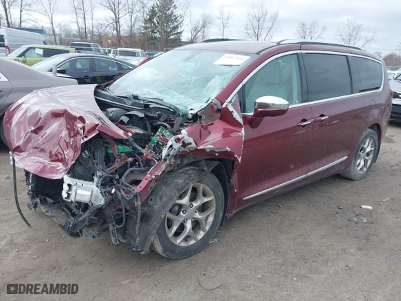 2017 Chrysler Pacifica Limited with VIN 2C4RC1GG1HR509569, listed as a IAAI auction lot 41807694 with 204,340 mi miles. Bid and sale history available at carsss.com. Image 17.
