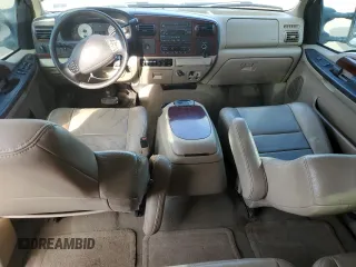 2005 Ford F-250 XL with VIN 1FTSW20P05EB90232, listed as a Copart auction lot 70443234 with 247,353 mi miles and Salvage Title. Bid and sale history available at DreamBid. Image 8.
