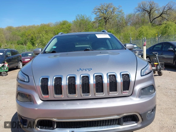 2016 Jeep Cherokee Limited with VIN 1C4PJMDB1GW373585, listed as a IAAI auction lot 42231662 with 187,752 mi miles and . Bid and sale history available at DreamBid. Image 12.