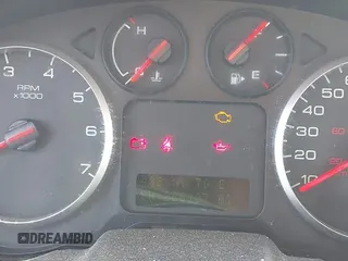 2007 Ford Five Hundred SEL z VIN 1FAHP241X7G130257, wystawiony jako IAAI lot #42129777 z przebiegiem 266 107 mil mil oraz . Historia ofert i sprzedaży dostępna na DreamBid. Obrazek 7.