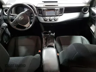 2017 Toyota RAV4 LE z VIN 2T3BFREV6HW645839, wystawiony jako Copart lot #60615335 z przebiegiem 132 243 mil mil oraz Szkoda całkowita • Salvage title. Historia ofert i sprzedaży dostępna na DreamBid. Obrazek 8.