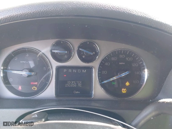 2007 Cadillac Escalade with VIN 1GYFK63857R153210, listed as a IAAI auction lot 41704106 with 291,658 mi miles. Bid and sale history available at carsss.com. Image 7.