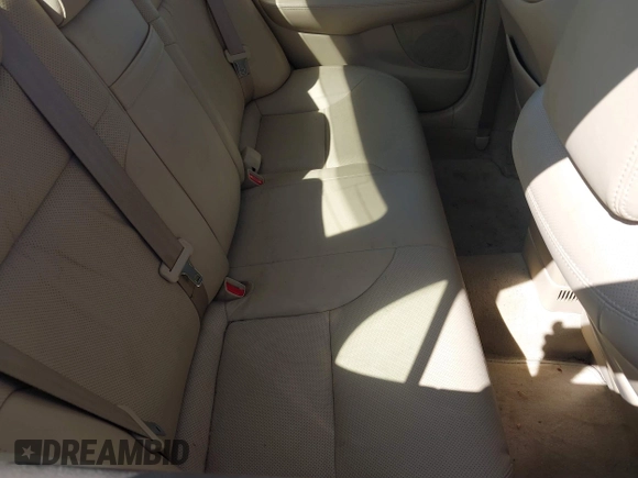 2005 Lexus ES 330 with VIN JTHBA30G155133489, listed as a IAAI auction lot 41892706 with 208,205 mi miles. Bid and sale history available at carsss.com. Image 8.
