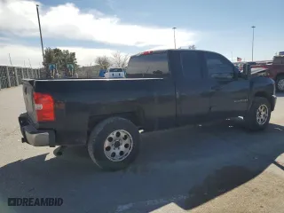 2008 Chevrolet Silverado 1500 LT w/1LT with VIN 1GCEC19J38Z254761, listed as a Copart auction lot 45311935 with 176,226 mi miles and Salvage Title. Bid and sale history available at carsss.com. Image 3.
