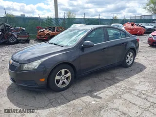 2014 Chevrolet Cruze 1LT with VIN 1G1PC5SB4E7288596, listed as a IAAI auction lot 42047744 with 1 mi miles. Bid and sale history available at carsss.com. Image 2.