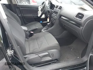 2013 Volkswagen Jetta SportWagen SE w/Sunroof with VIN 3VWPP7AJ5DM691035, listed as a IAAI auction lot 41639865 with 88,718 mi miles. Bid and sale history available at carsss.com. Image 5.