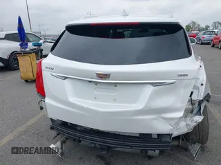 2017 Cadillac XT5 Premium Luxury FWD z VIN 1GYKNCRS3HZ307728, wystawiony jako IAAI lot #42203542 z przebiegiem 50 433 mil mil oraz . Historia ofert i sprzedaży dostępna na DreamBid. Obrazek 6.