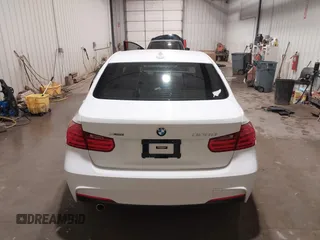 2014 BMW 3 Series 328d xDrive z VIN WBA3D5C51EKX98278, wystawiony jako IAAI lot #41775547 z przebiegiem 211 480 mil mil oraz . Historia ofert i sprzedaży dostępna na DreamBid. Obrazek 17.