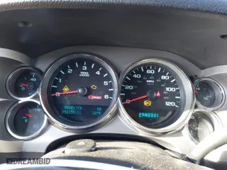 2010 Chevrolet Silverado 1500 LT with VIN 3GCRKSEA6AG173307, listed as a IAAI auction lot 41389967 with 192,155 mi miles. Bid and sale history available at carsss.com. Image 7.