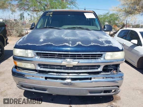 2005 Chevrolet Suburban LS z VIN 1GNEC16Z15J211046, wystawiony jako IAAI lot #42453120 z przebiegiem Nie podano mil oraz . Historia ofert i sprzedaży dostępna na DreamBid. Obrazek 12.