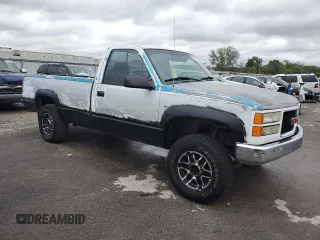 1989 GMC Sierra 2500 z VIN 1GTGK24K8KE532683, wystawiony jako Copart lot #51434114 z przebiegiem 79 134 mil mil oraz Szkody całkowita. Historia ofert i sprzedaży dostępna na DreamBid. Obrazek 4.