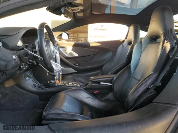 2022 McLaren GT with VIN SBM22GCA4NW001602, listed as a Copart auction lot 83270334 with 33,668 mi miles and Clean Title. Bid and sale history available at carsss.com. Image 7.