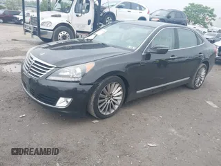 2015 Hyundai Equus Signature with VIN KMHGH4JH9FU098686, listed as a IAAI auction lot 42275775 with 102,765 mi miles and . Bid and sale history available at DreamBid. Image 2.