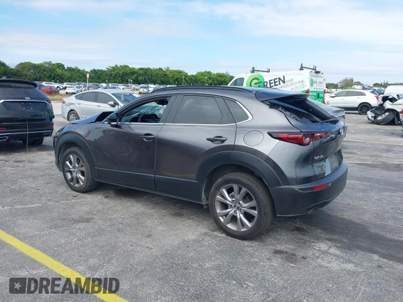 2021 Mazda CX-30 Preferred with VIN 3MVDMACLXMM228431, listed as a IAAI auction lot 41575602 with 67,854 mi miles. Bid and sale history available at carsss.com. Image 3.