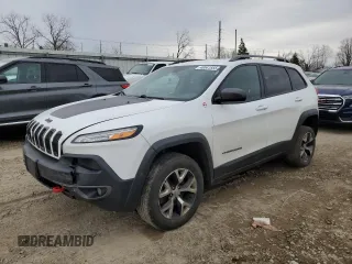 2016 Jeep Cherokee Trailhawk with VIN 1C4PJMBB8GW304993, listed as a Copart auction lot 48041855 with 131,787 mi miles and Clean Title. Bid and sale history available at carsss.com. Image 1.