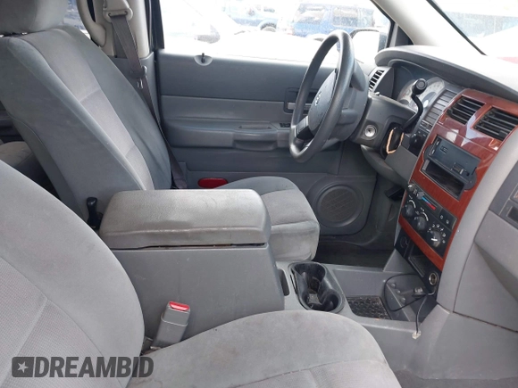 2006 Dodge Durango SLT z VIN 1D4HB48N76F175567, wystawiony jako IAAI lot #41916991 z przebiegiem 175 816 mil mil oraz . Historia ofert i sprzedaży dostępna na DreamBid. Obrazek 5.
