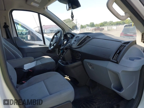 2019 Ford Transit Passenger XL with VIN 1FBZX2YM6KKA34848, listed as a IAAI auction lot 42263441 with 282,788 mi miles and . Bid and sale history available at DreamBid. Image 5.