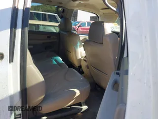 2000 GMC Yukon XL SLT z VIN 3GKEC16T4YG207037, wystawiony jako IAAI lot #41187142 z przebiegiem 264 247 mil mil oraz . Historia ofert i sprzedaży dostępna na DreamBid. Obrazek 8.
