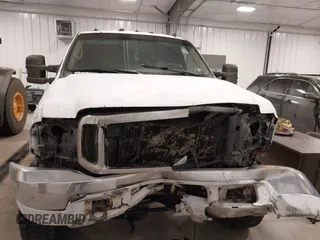 2001 Ford Super Duty F-250 XL with VIN 1FTNW21FX1EA67812, listed as a IAAI auction lot 41380803 with 219,306 mi miles. Bid and sale history available at carsss.com. Image 12.