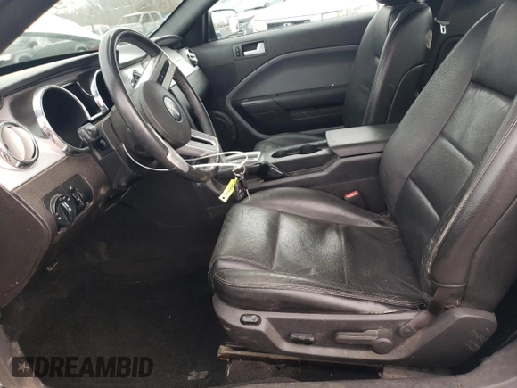 2007 Ford Mustang Deluxe with VIN 1ZVFT80N275288092, listed as a Copart auction lot 43067735 with 95,712 mi miles and Salvage Title. Bid and sale history available at carsss.com. Image 7.