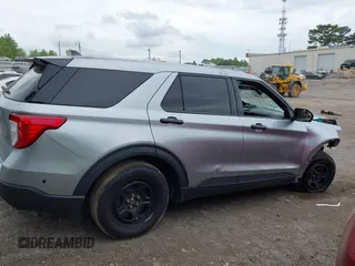 2022 Ford Police Interceptor с VIN 1FM5K8AC3NGB73741, выставлен на аукционе IAAI как лот 42068914 с пробегом 50 875 миль миль и . История ставок и продаж доступна на DreamBid. Изображение 14.