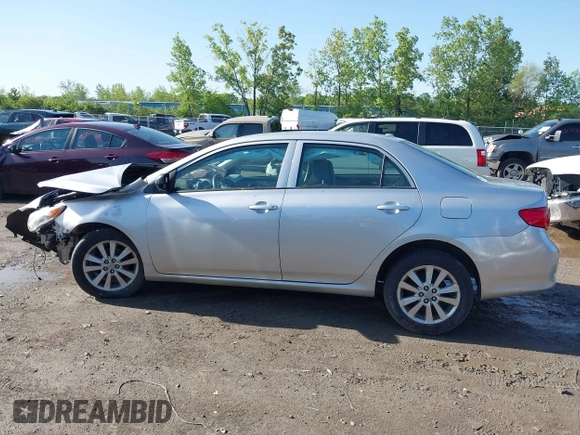 2010 Toyota Corolla z VIN 1NXBU4EE6AZ294311, wystawiony jako IAAI lot #42274105 z przebiegiem Nie podano mil oraz . Historia ofert i sprzedaży dostępna na DreamBid. Obrazek 15.