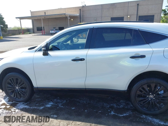 2024 Toyota Venza LE with VIN JTEAAAAH7RJ155305, listed as a IAAI auction lot 42184586 with 15,805 mi miles and . Bid and sale history available at DreamBid. Image 15.