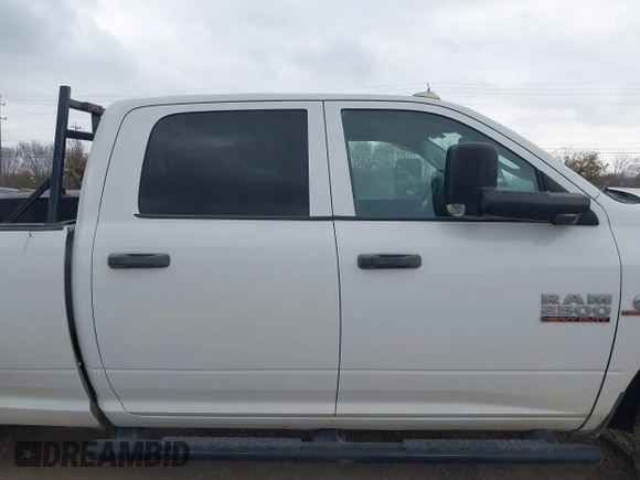2017 Ram 2500 Tradesman with VIN 3C6UR5HL3HG519898, listed as a IAAI auction lot 41707036 with 176,928 mi miles. Bid and sale history available at carsss.com. Image 13.