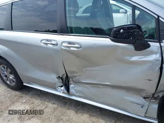 2021 Toyota Sienna XLE with VIN 5TDJSKFC2MS007191, listed as a IAAI auction lot 41945058 with 50,120 mi miles and . Bid and sale history available at DreamBid. Image 17.