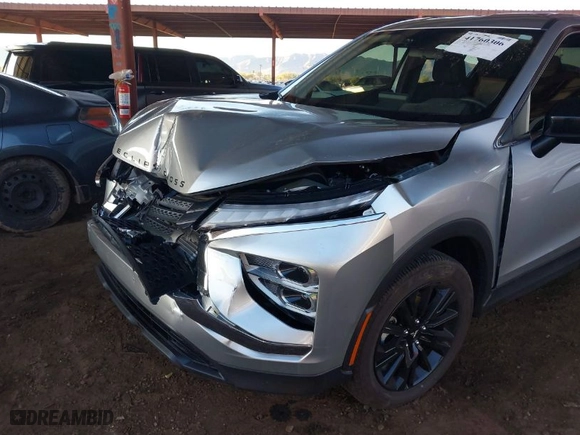 2024 Mitsubishi Eclipse Cross LE with VIN JA4ATVAA8RZ062944, listed as a IAAI auction lot 41760306 with 8,755 mi miles. Bid and sale history available at carsss.com. Image 6.