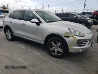 2013 Porsche Cayenne Diesel with VIN WP1AF2A2XDLA26056, listed as a Copart auction lot 53394795 with 178,065 mi miles and Salvage title. Bid and sale history available at DreamBid. Image 4.