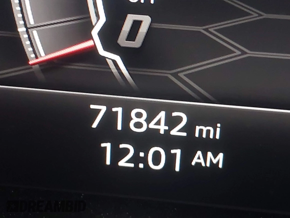 2019 Lamborghini Urus z VIN ZPBUA1ZL6KLA06025, wystawiony jako IAAI lot #41582035 z przebiegiem 71 842 mil mil oraz . Historia ofert i sprzedaży dostępna na DreamBid. Obrazek 7.