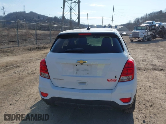2020 Chevrolet Trax LS with VIN 3GNCJNSB5LL266439, listed as a IAAI auction lot 41763923 with 67,799 mi miles. Bid and sale history available at carsss.com. Image 16.