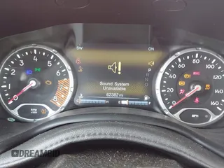 2022 Jeep Renegade Latitude with VIN ZACNJDB16NPN82636, listed as a IAAI auction lot 42501579 with 62,382 mi miles and . Bid and sale history available at DreamBid. Image 7.