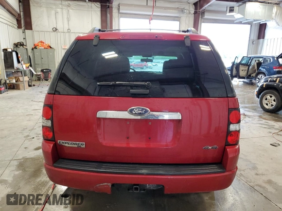 2010 Ford Explorer XLT с VIN 1FMEU7DE3AUA67478, выставлен на аукционе Copart как лот 57434355 с пробегом 159 172 миль миль и Списание • Salvage title. История ставок и продаж доступна на DreamBid. Изображение 6.