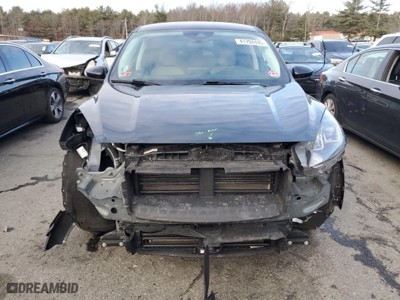2022 Ford Escape SE with VIN 1FMCU9G6XNUB15765, listed as a Copart auction lot 41702435 with 32,935 mi miles and Salvage Title. Bid and sale history available at carsss.com. Image 5.