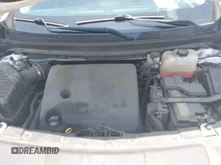 2020 Chevrolet Traverse LS z VIN 1GNERFKW0LJ144119, wystawiony jako IAAI lot #42561910 z przebiegiem 136 035 mil mil oraz . Historia ofert i sprzedaży dostępna na DreamBid. Obrazek 10.