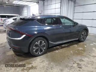 2022 Kia EV6 Light with VIN KNDC34LB8N5071384, listed as a Copart auction lot 88731405 with 15,528 mi miles and Salvage Title. Bid and sale history available at carsss.com. Image 3.