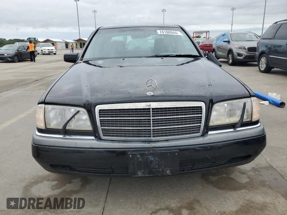1997 Mercedes-Benz C z VIN WDBHA23EXVF560999, wystawiony jako Copart lot #74100944 z przebiegiem Nie podano mil oraz Nie do naprawy • Non repairable. Historia ofert i sprzedaży dostępna na DreamBid. Obrazek 5.