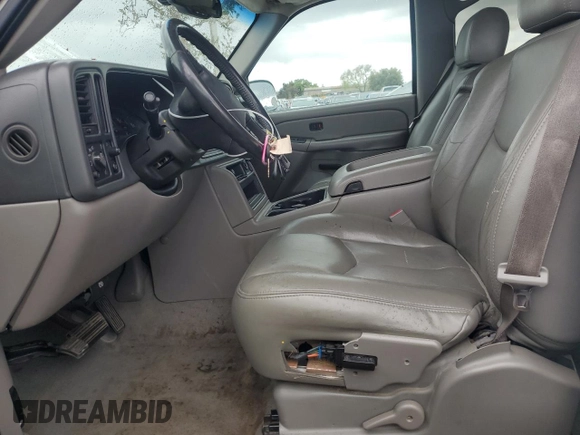 2004 GMC Yukon XL SLE with VIN 3GKEC16T84G301271, listed as a Copart auction lot 50835055 with 125,278 mi miles and Salvage Title. Bid and sale history available at carsss.com. Image 7.