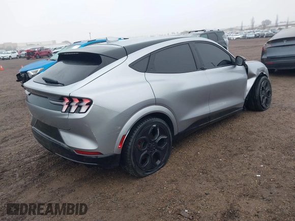 2021 Ford Mustang Mach-E GT z VIN 3FMTK4SE1MME00154, wystawiony jako IAAI lot #41536548 z przebiegiem 19 568 mil mil oraz . Historia ofert i sprzedaży dostępna na DreamBid. Obrazek 4.