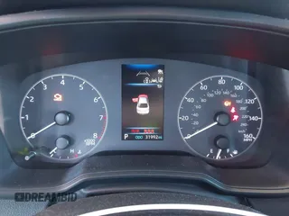 2023 Toyota Corolla LE z VIN 5YFB4MDE6PP039721, wystawiony jako IAAI lot #41662799 z przebiegiem 31 992 mil mil oraz . Historia ofert i sprzedaży dostępna na DreamBid. Obrazek 7.