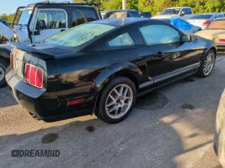 2007 Ford Mustang Shelby GT500 z VIN 1ZVHT88S975325819, wystawiony jako Copart lot #75202244 z przebiegiem Nie podano mil oraz Szkoda całkowita • Salvage title. Historia ofert i sprzedaży dostępna na DreamBid. Obrazek 3.