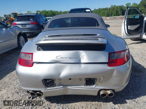 2006 Porsche 911 Carrera S z VIN WP0CB29976S766616, wystawiony jako IAAI lot #42119525 z przebiegiem 57 164 mil mil oraz . Historia ofert i sprzedaży dostępna na DreamBid. Obrazek 16.