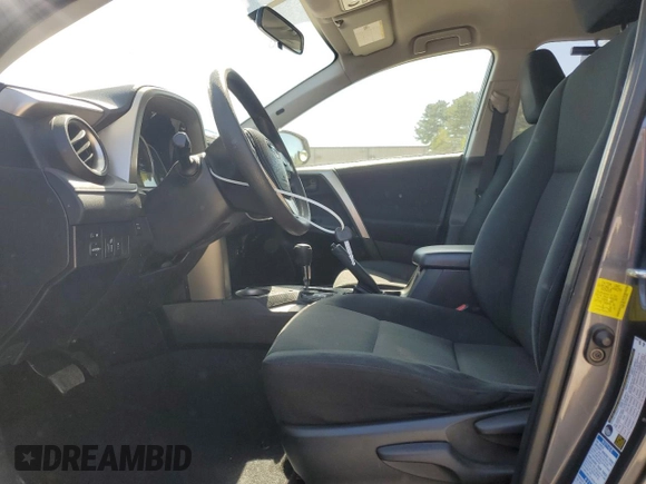 2015 Toyota RAV4 LE z VIN JTMBFREV1FD147848, wystawiony jako Copart lot #56354025 z przebiegiem 113 239 mil mil oraz Czysty tytuł • Clean title. Historia ofert i sprzedaży dostępna na DreamBid. Obrazek 7.