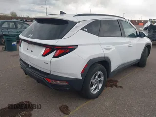 2024 Hyundai Tucson SEL with VIN 5NMJBCDE2RH362446, listed as a IAAI auction lot 42174042 with 34,066 mi miles and . Bid and sale history available at carsss.com. Image 4.