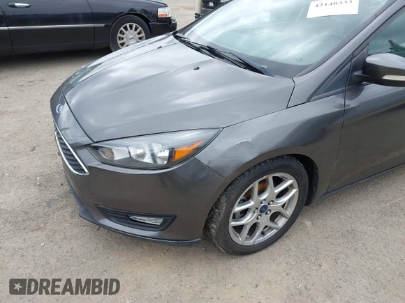 2015 Ford Focus SE with VIN 1FADP3K26FL269811, listed as a IAAI auction lot 42148333 with 157,192 mi miles. Bid and sale history available at carsss.com. Image 6.